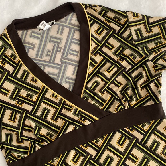 Ann Taylor LOFT geometric brown and green kimono style blouse - Picture 2 of 16